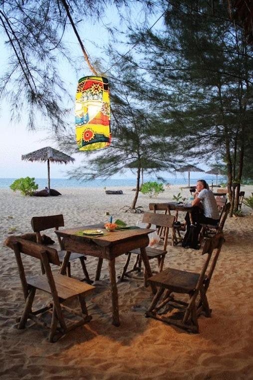 Hapla Beach Cottage Koh Kho Khao Island Екстериор снимка