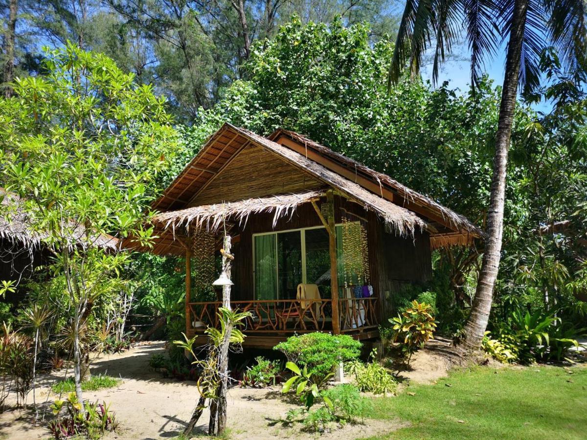 Hapla Beach Cottage Koh Kho Khao Island Екстериор снимка