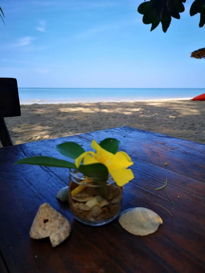 Hapla Beach Cottage Koh Kho Khao Island Екстериор снимка