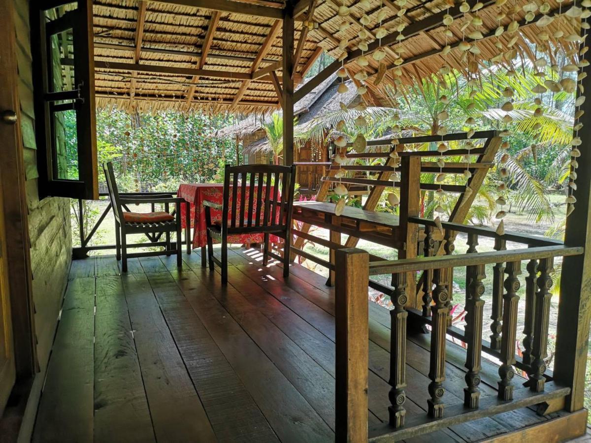 Hapla Beach Cottage Koh Kho Khao Island Екстериор снимка