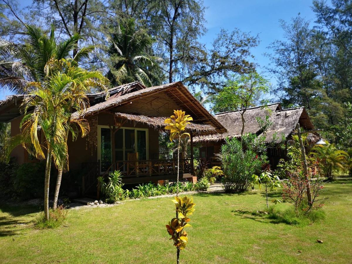 Hapla Beach Cottage Koh Kho Khao Island Екстериор снимка